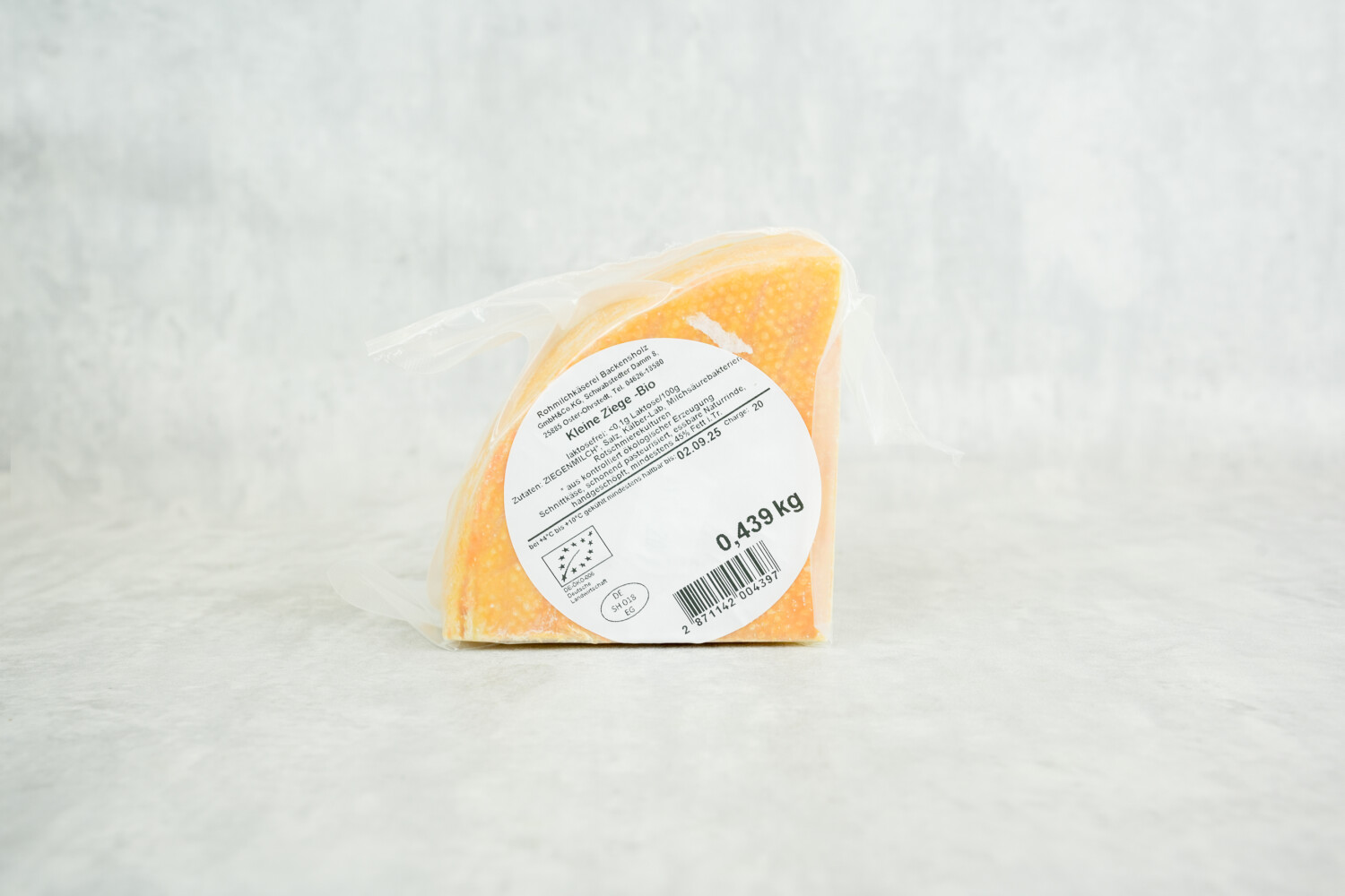 40002662-532870-kaese-bs-kleine-ziege-geviertelt-backensholz-bio-ca-450-g-stk.jpg Kleine Ziege