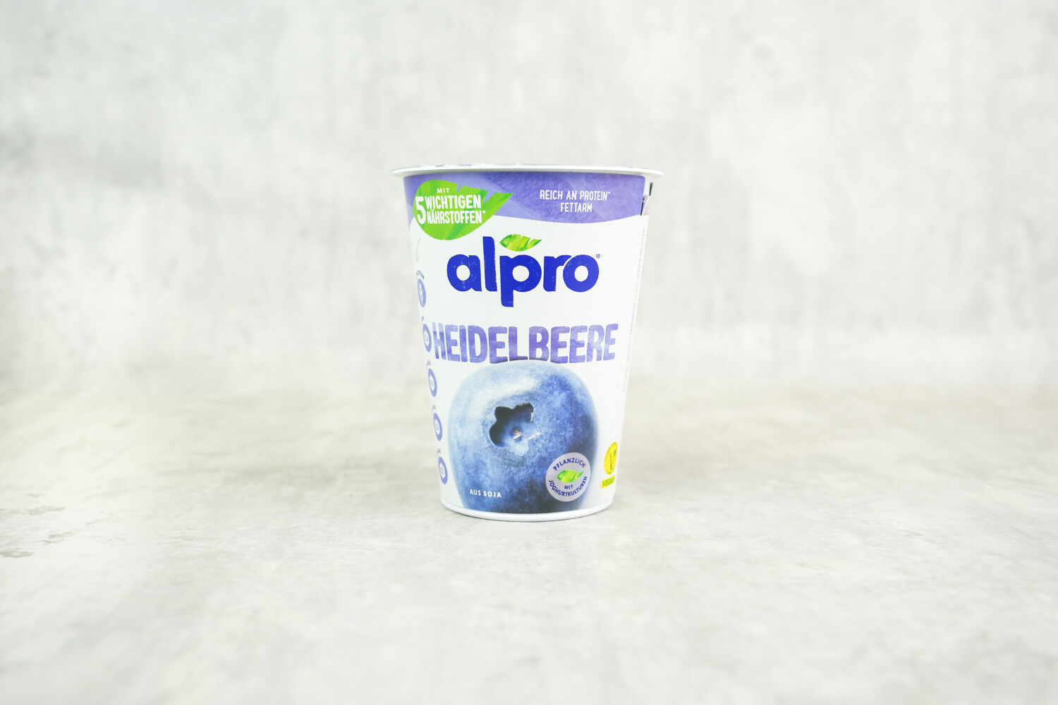 40002549-532742-alpro-soja-joghurt-heidelbeere-400-g-becher.jpg Soja-Joghurt Heidelbeere I ALPRO