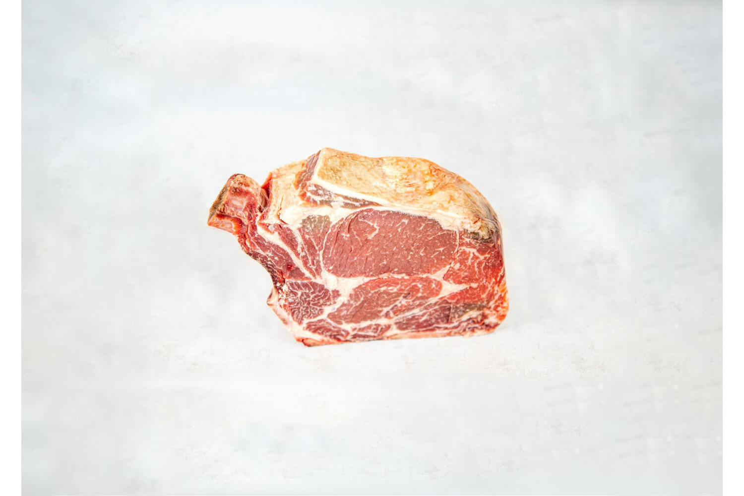 40002712-543244-dry-aged-nordish-beef-cowboy-steak-d-ca-1-2-kg-stk.jpg Dry Aged Cowboy-Steak I NORDISH BEEF