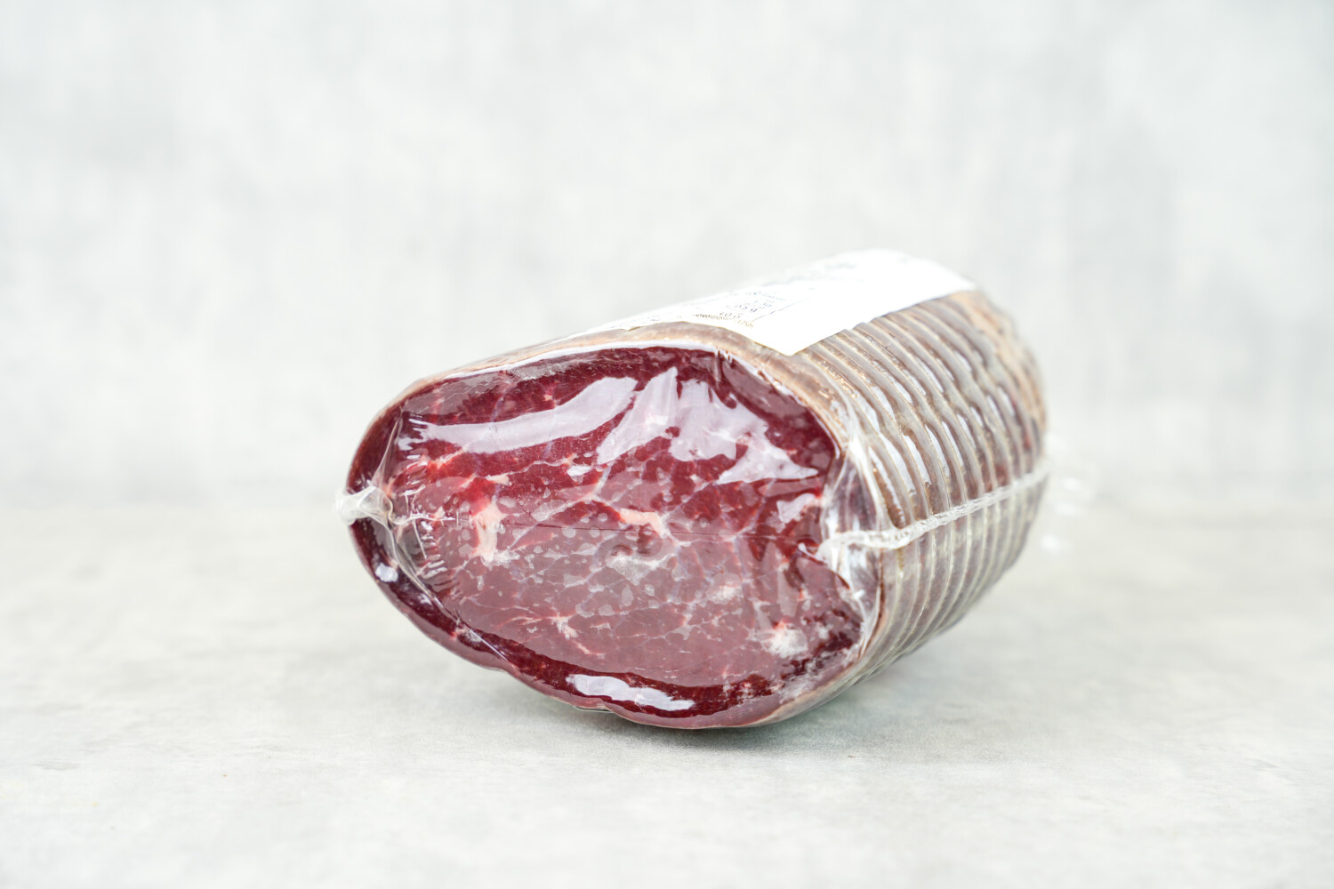 40002430-543122-italien-bresaola-ca-2-5-kg-stueck-italien.jpg Bresaola