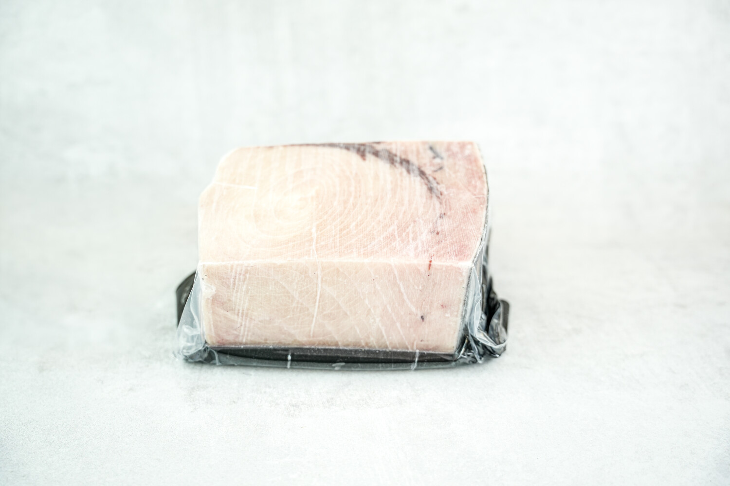 Schwertfischfilet mit Haut