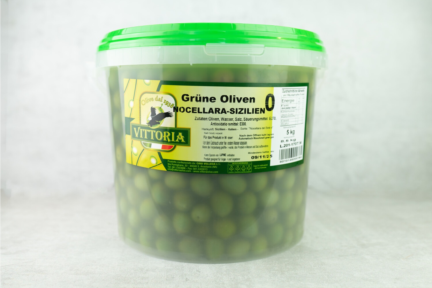 Oliven grün 