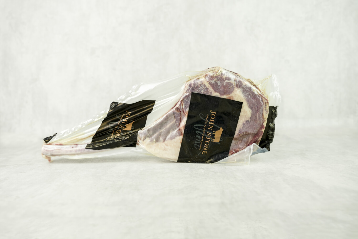 Dry Aged Tomahawk-Steak I JOHN STONE