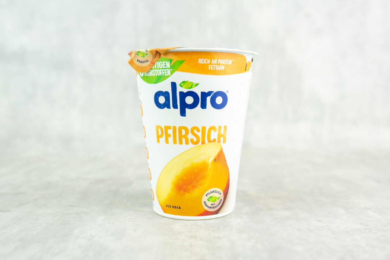 40001734.jpg Soja-Joghurt Pfirsich I ALPRO