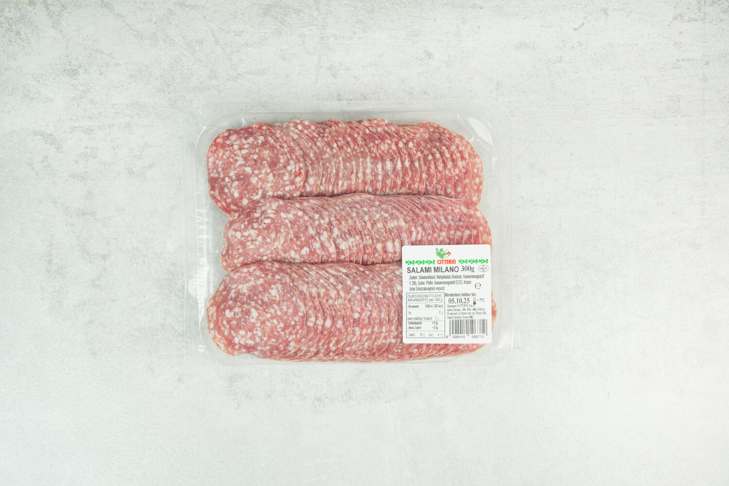 40002752-543126-italien-salami-milano-geschnitten-300-g-schale-italien.jpg Salami Milano geschnitten