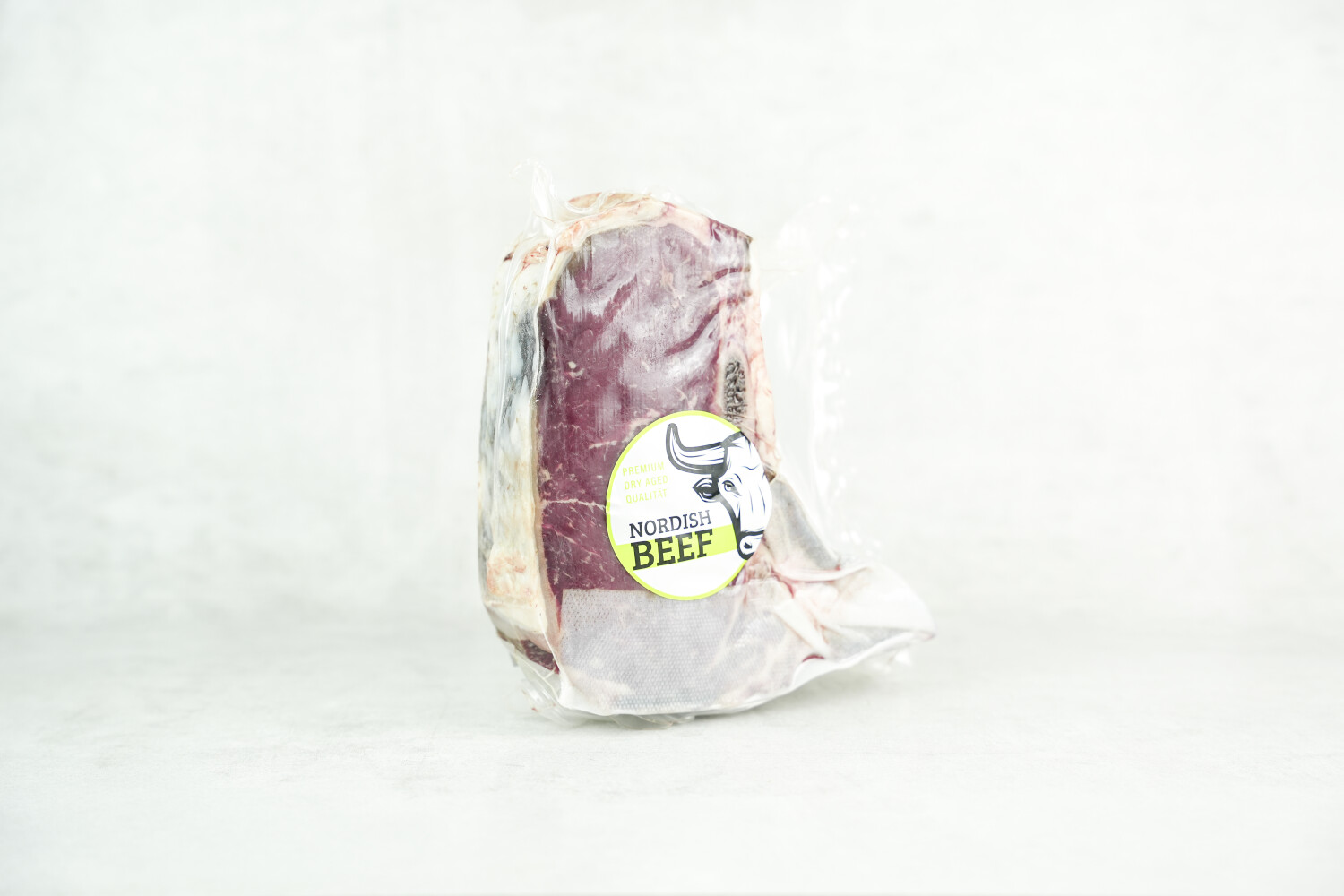 40003398-543242-dry-aged-nordish-beef-rinderkotelett-d-ca-1-0-kg-stk.jpg Dry Aged Rinder-Kotelett I NORDISH BEEF