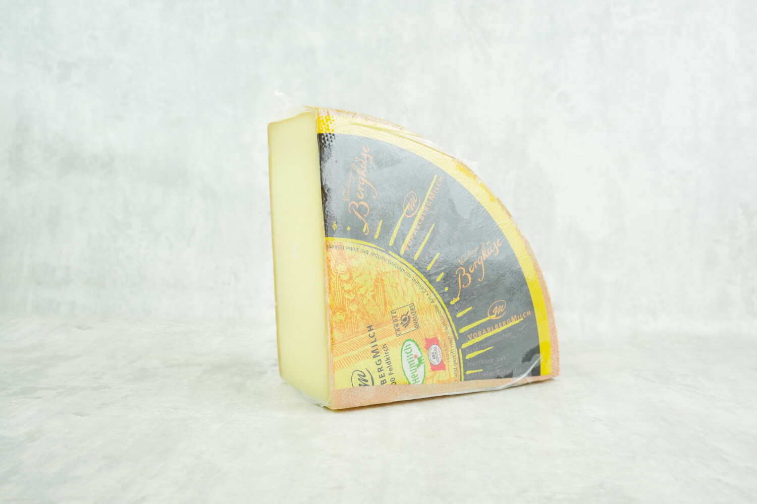 40002643-532911-kaese-bergkaese-vorarlberg-min-5-monate-gereift-ca-2-0-kg-stueck.jpg Bergkäse