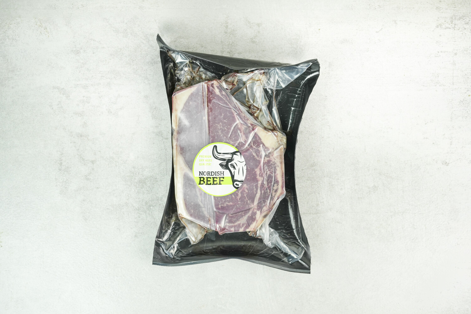 40002947-543243-dry-aged-nordish-beef-delmonico-steak-d-ca-300-400-g-stk.jpg Dry Aged Delmonico-Steak I NORDISH BEEF