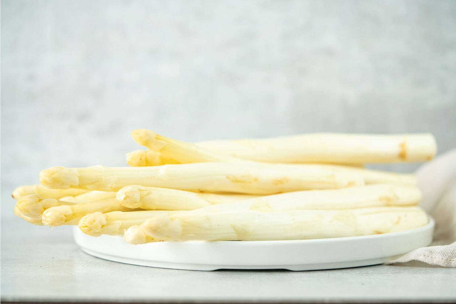Spargel geschält I BEELITZ