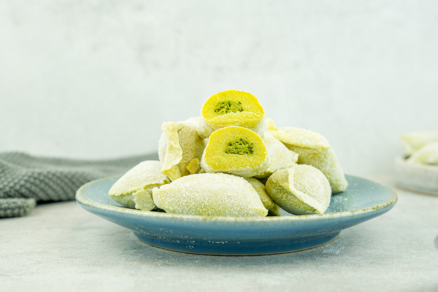 Gnocchi mit Basilikum-Pestofüllung 