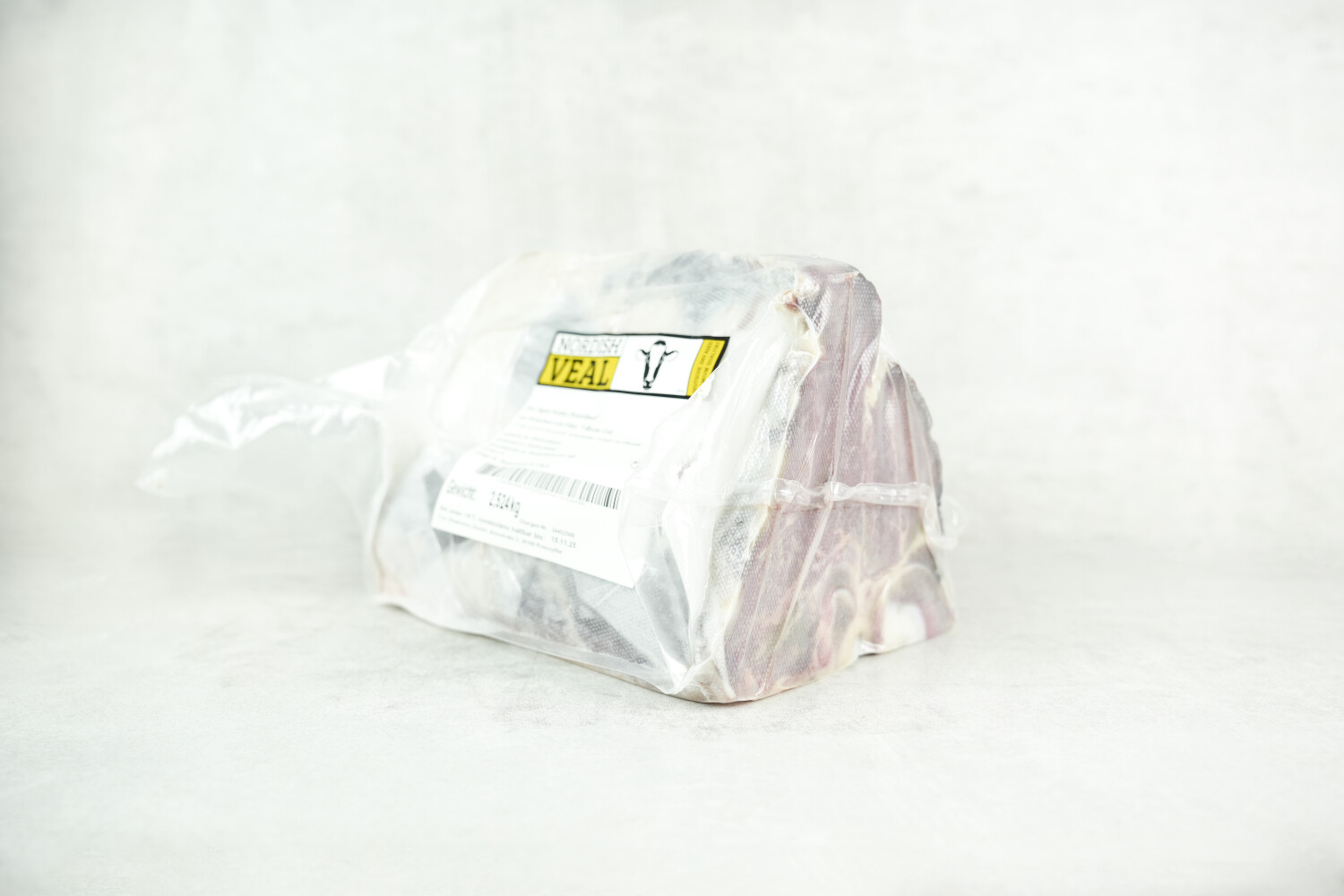 40003401-543345-dry-aged-nordish-veal-kalbs-roastbeef-t-bone-cut-d-ca-3-0-kg-stk.jpg