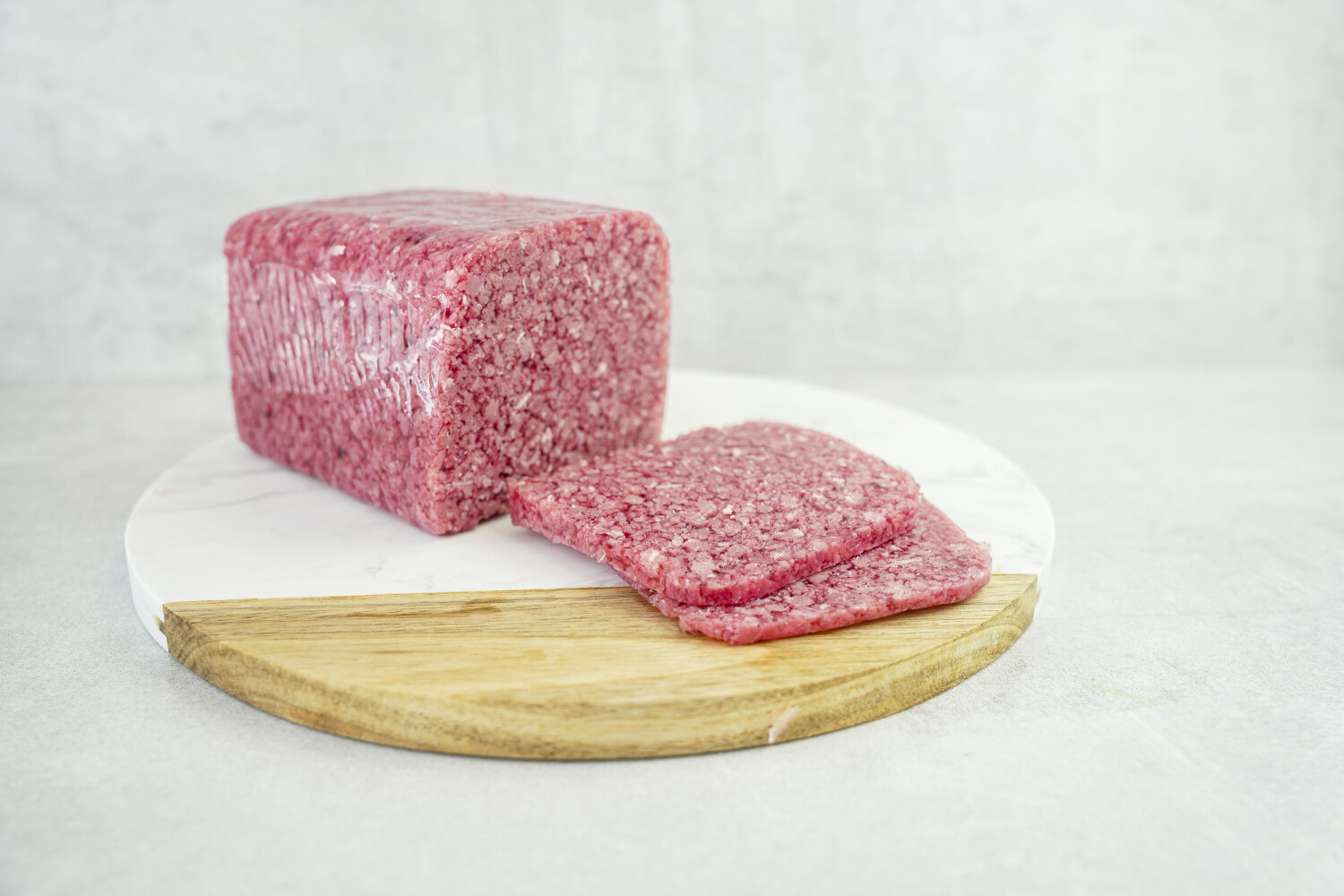 40002867-543308-ka-corned-beef-hesterberg-1-1-kg-stueck.jpg Corned Beef